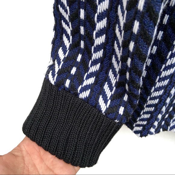 Cupcakes And Cashmere Kirsty Woven Fringe Jacket - Picture 5 of 8